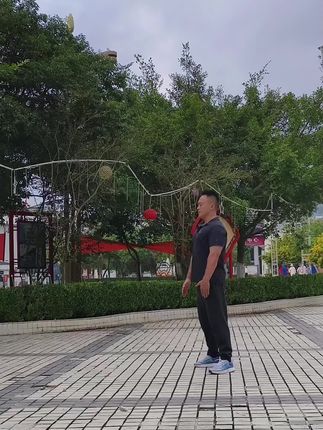 时尚女装30岁以下。
