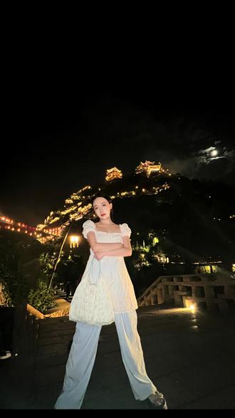 带小狗穿越一下仙侠世界#宠物友好#望仙谷