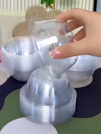 一次性航空碗加厚硬质 环保塑料一次性餐碗:航空水晶碗加厚款,高档外观适配酒席饭店,家用盛餐、烧烤装食都合适,多场景适用#一次性航空碗加厚硬质