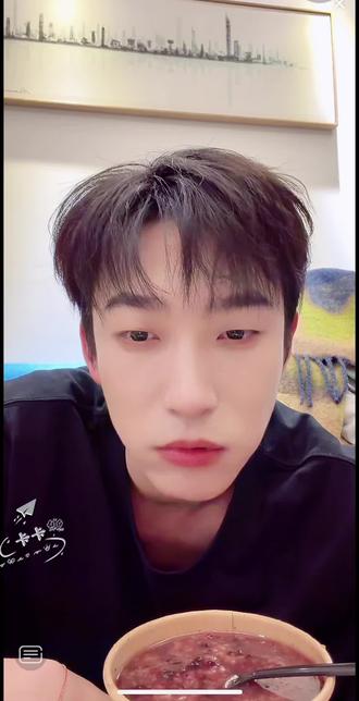 #姚冠宇 #翟一莹 #半糖青梅 现挂太有好玩了 也不晓得是台普还是广普 有节目效果就行 优秀的演员聚在一起 拍出来的一定是精品@姚冠宇 @翟一莹 #向全世界安利姚冠宇 #重回87之掌上明珠