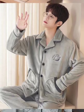 #法莱绒睡衣家居服 #保暖轻便不显臃肿 #家居服分享 #品质男装 #谁穿谁好看系列