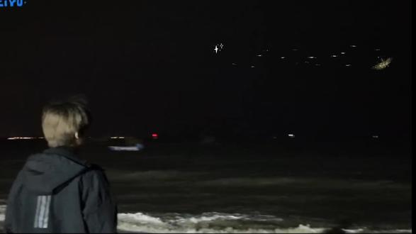 月月原来你也去了海边吗,希望你们以后有多多的机会来放空自己,幸福就好🥰#lp #雷朋 #爱情伟大 #海边