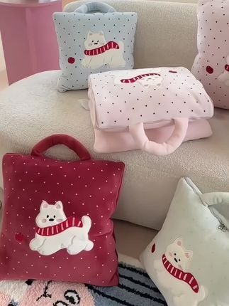 加厚牛奶绒手提款两用抱枕被折叠汽车靠垫被子办公室沙发午睡毛毯#牛奶绒#毛毯#抱枕被子两用 #枕头 #好物推荐🔥