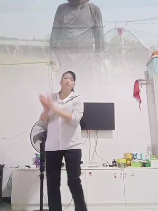 纵然伤心,也不要愁眉不展#业余爱好 #居家健身抖出花样