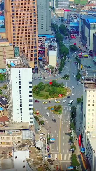 #温泉中心花坛 #咸宁人绕不开的地理标志 #为什么咸宁人买房都偏向高新区#高品质楼盘 #现房