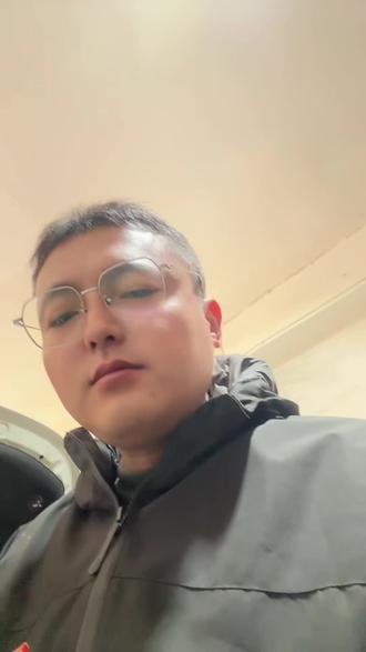 不一样的车,雪铁龙DS5换水泵后边的水管,拆得东西比较多