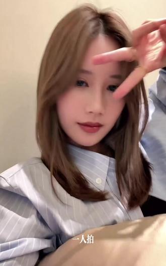 新年快樂@Janeyeh 叶芷妤 寶寶,謝謝你的出現讓我們變得更快樂開心,我們會一直愛你哦💋#叶芷妤jane #9779s