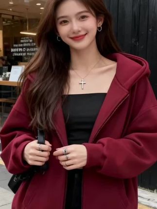 #做气质女人 #减龄气质 ##高级感穿搭 #美搭尽显女神范 #时尚减龄穿搭 @抖加🔥上热门🔥dou+🔥热点宝