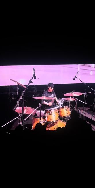 万人大合唱!慌慌张张!匆匆忙忙!为何生活总是这样#济宁新青年音乐节 #郝云活着 #演唱会现场人山人海 #真实生活分享计划