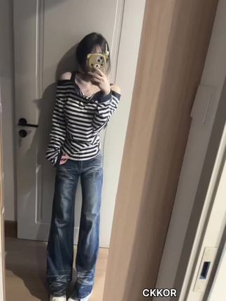 啊啊啊啊谁懂这件一字肩有多纯!#通勤穿搭如何摆脱土气感#早秋显身材平价上衣合集#就这样go去时装周#被秋日氛围感穿搭拿捏了 tj