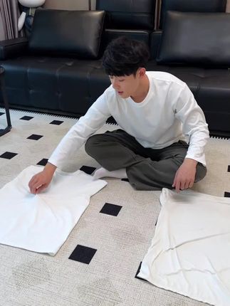 内搭真不用买太贵!这也太香了! #男生穿搭 #长袖t恤 #内搭外穿都好看 C