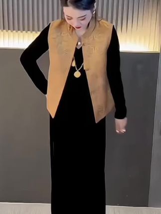 #新款上新 #秋季衣服搭配 #气质轻熟风 #时尚穿搭 #新中式穿搭