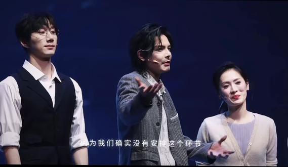 要的就是秩序外的那一秒
-
-
#音乐剧嫌疑人x的献身#叶麒圣#徐丽东#答案 #太戳我了