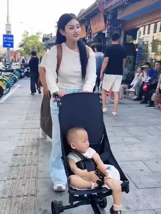 为了孩子们能更好的成长,三妹考虑了很多,相信姑姑和舅妈都能理解三妹#抺布#唐三妹