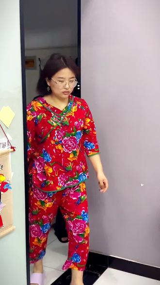 真是这样哄女朋友的吗?#夫妻日常搞笑 #意向不到的结局 #意外不意外