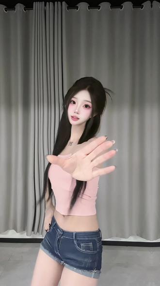 诡秘你点的视频来咯@盒子^ #摩多摩多 #布车pink #甜妹抖音热舞挑战