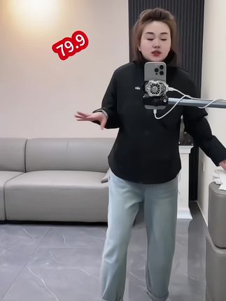加棉刺绣字母连帽夹棉冲锋衣外套修身显瘦洋气保暖上衣大码女020#初秋一周不重样穿搭#早秋不费力显贵穿搭 #早秋穿搭公式来了 #穿搭 #高档大气上档次