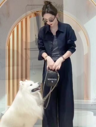 #上热门 #穿搭 #vlog时尚 #套装显瘦穿搭 #抖加小助手