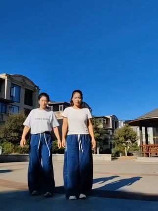 #今生最爱 #热门舞蹈推荐 #简单易学 从早上跳到天黑,要看到天黑哦😂😂