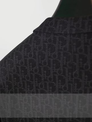 #30+精英男士看过来!这件法兰绒西服,完美修饰身形,尽显成熟魅力!#商务休闲男装 #简约大气 #品质男装