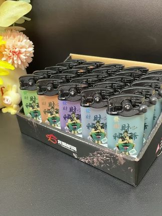 #小助手热门推荐 #打火机 #防风打火机 #视频同款商品