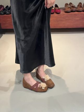 好适合搭长裙#轻奢女鞋 #时尚美鞋 #当我不局限于一种穿搭风格时 #美鞋分享 #软底小单鞋