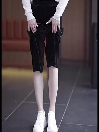金丝绒裤子女2025新款高端春秋高级秋冬加厚休闲裤女垂感阔腿裤#金丝绒裤子女#新款高端春秋高级秋冬#好穿又好搭