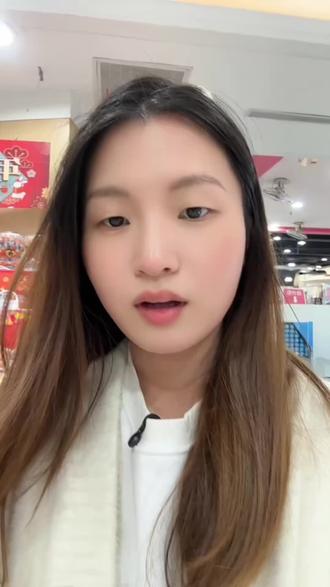 德爱奶粉召回真相 当你已经很努力选奶粉了,
结果还是看到“召回”两个字,
那种无力感,
只有当爸妈的才懂。
具体召回批次我已经整理在视频里,
蜡样芽孢杆菌呕吐毒素对宝宝有什么影响,
这一条一次讲清楚。
看完再判断,不用慌
#奶粉召回 #德爱召回 #德国爱他美 #德国爱他美召回 #Rina澳洲