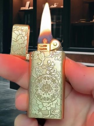 黄铜薄款煤油打火机 轻薄长续航砂轮煤油打火机 雕刻煤油打火机,男士必备,自己用送人都适合,送老公送男友生日节日礼物,高端大气上档次,兄弟们千万别错过哦!
