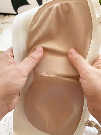 粉底液隐形美背无肩带内衣夏季无痕薄款聚拢防滑文胸