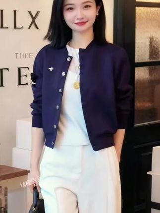 ##秋冬穿搭新鲜感在线 #早秋穿搭三分钟出门不是梦 #秋季微胖穿搭测评 #初秋一周不重样穿搭 #秋季不露腿穿搭