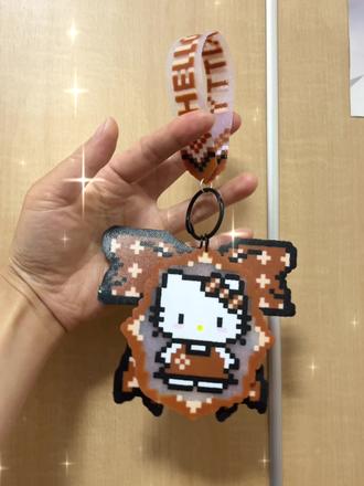 拼豆 | 今天拼的kitty挂件#拼豆 #拼豆笔 #手作diy #我染上了拼豆 #要拼就拼融合豆