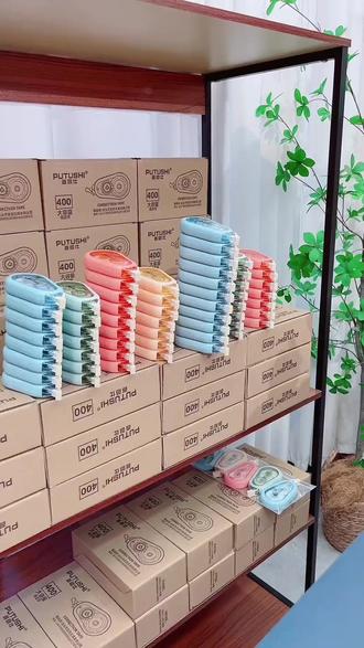 #修正带 #文具安利 #学生党必备 #修正带推荐 #学生用品 终于找到一款便宜又好用的修正带了!它用起来特别丝滑,不卡带、不断带,还是静音防摔的设计,而且它的贴合度很高,可以轻松覆盖错误内容。