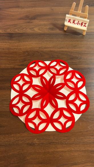 剪窗花 一起来剪漂亮的窗花吧#剪窗花#手工DIY