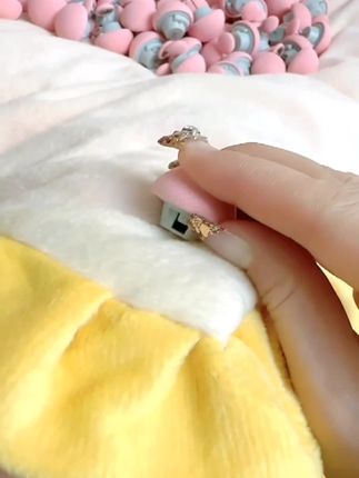 9. 被子固定器就爱小蘑菇头款!卡扣设计超方便,可反复使用,好看又实用,谁用谁夸~#被子固定器 #好物推荐🔥