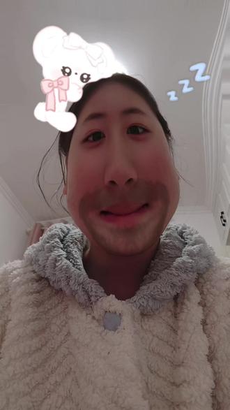 全程这个表情#骄阳似我