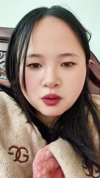 #日常唠嗑 表达有点不清楚,是让步行街的单身老板娘们都闻风丧胆,纷纷说自己已婚有小孩,而且最离谱的是,他们居然还去居民楼去问,说实话,他们这不是纯纯的骚扰吗?真的不怕帽子叔叔吗?#内容太过真实 #相亲记 #男女情感 #8090后