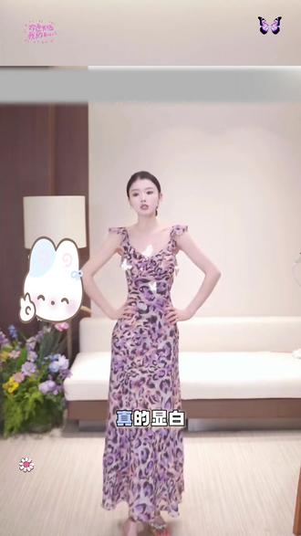 #纯欲风穿搭 #夏日甜辣风短裙搭配指南 #露肩修身显瘦包臀连衣裙 #温柔纯欲风穿搭分享 #性感紫色连衣裙