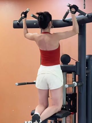 自带杯垫运动/日常/通勤都好穿 #健身穿搭#运动穿搭 #健身服 #瑜伽服 #挂脖吊带背心