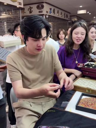 绚丽多彩,独特优雅神秘感! #云上珠宝 #彩色宝石镶嵌 #宝石戒指 #蓝宝石 #好物推荐🔥