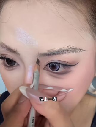 画一次野生眉,才知道自己原来这么美,根根分明野生眉只需要几笔就能完成!无眉星人天菜!!#美妆百万新星计划 #使用一次你就喜欢上它 #自用好物分享 #平价彩妆