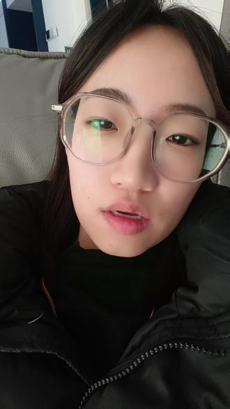 #真实生活分享官 婚后的朋友,从无话不谈,变成了礼尚往来;但女人的底气,从来都是自己给的。#女性独立