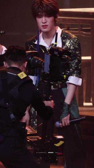 谁的步伐踢踏踢踏 且看我弹无虚发 #张泽禹