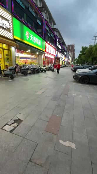 压死骆驼的最后一包番茄酱 这是河南话吗,还怪好听的。#中国汉堡#番茄酱#河南方言 #仙桃同城