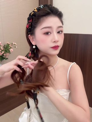 #高级感发饰 #头饰发饰 #发型教程 #简单发型 #飘带发箍的戴法
