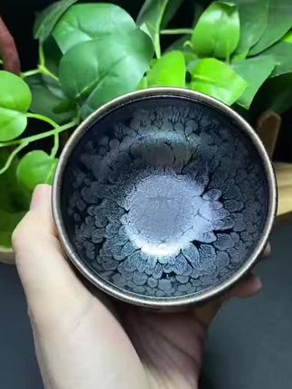 #茶盏 作为#茶文化 的重要组成部分,茶盏承载着各地的饮茶文化和审美观念,反映了不同地区人们对茶的热爱和对生活的追求。#高端茶器 #非遗文化传承 #纯手工打造