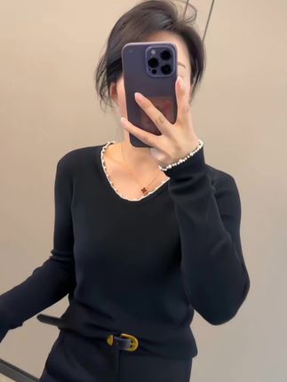#简约穿搭 #早秋贵气感穿搭 #通勤穿搭万能配色公式 #被秋日氛围感穿搭拿捏了 #森系少女感穿搭