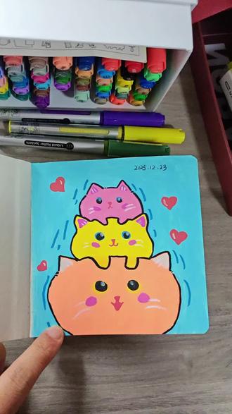 #丙烯马克笔涂鸦 最近迷上了马克笔绘画,真的零基础学习,手抖的无法😅,哈哈哈,希望我能坚持把这本画完😀