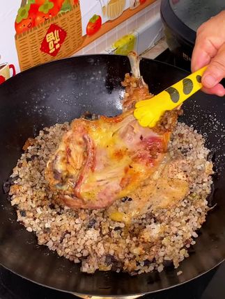 盐焗鸡腿 这才是正宗的盐焗鸡,鸡肉鲜嫩多汁,做法还超级简单#盐焗鸡腿 #盐焗调料 #在家做美食 #太好吃了 #好吃到停不下来