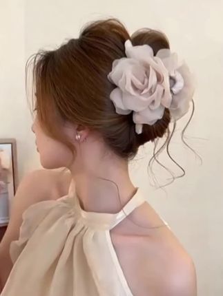 超仙网纱花朵珠珠抓夹,慵懒又温柔,随手一夹美炸💐#抓夹 #花朵抓夹 #抓夹盘发 #仙女必备 #头饰发饰